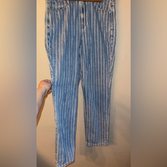 A&E sz10 Mom Jean - Picture 2 of 5